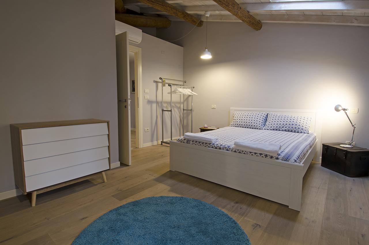 モンツァンバーノ La Piana Bed & Breakfast エクステリア 写真